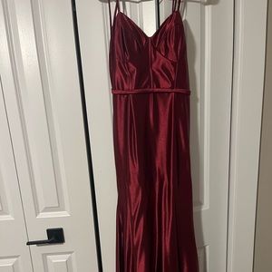 Wine colored prom dress. Good condition, only worn once.